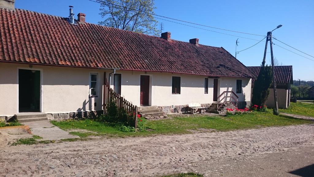 Dworek Szarki Exterior foto